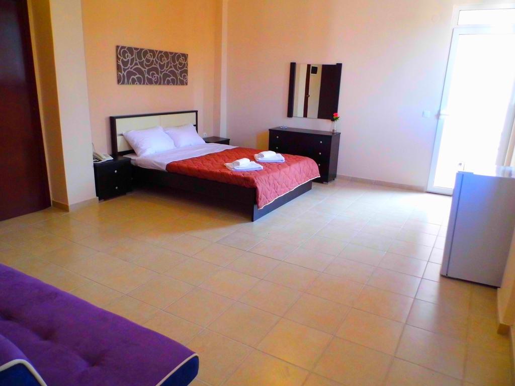Golden Beach Hotel Metamorfosi  Bagian luar foto