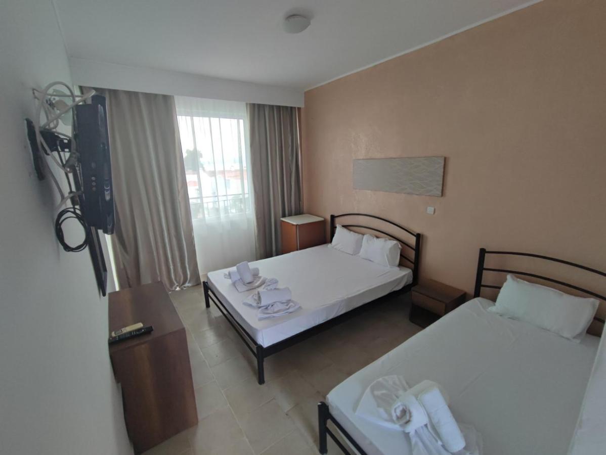 Golden Beach Hotel Metamorfosi  Bagian luar foto