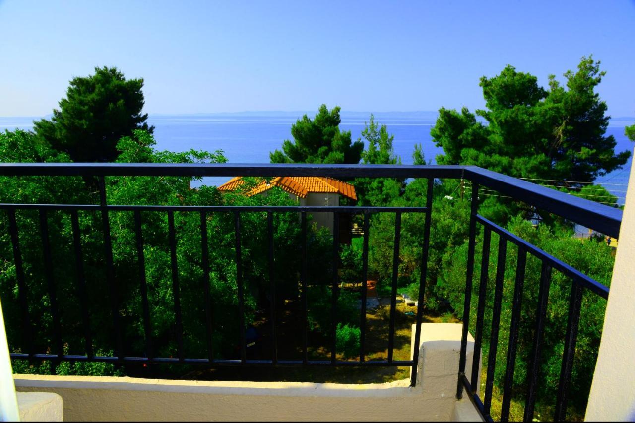 Golden Beach Hotel Metamorfosi  Bagian luar foto